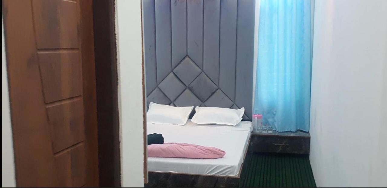 Hotel Resonance Exotic Srīnagar Exterior foto