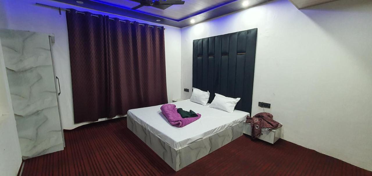 Hotel Resonance Exotic Srīnagar Exterior foto