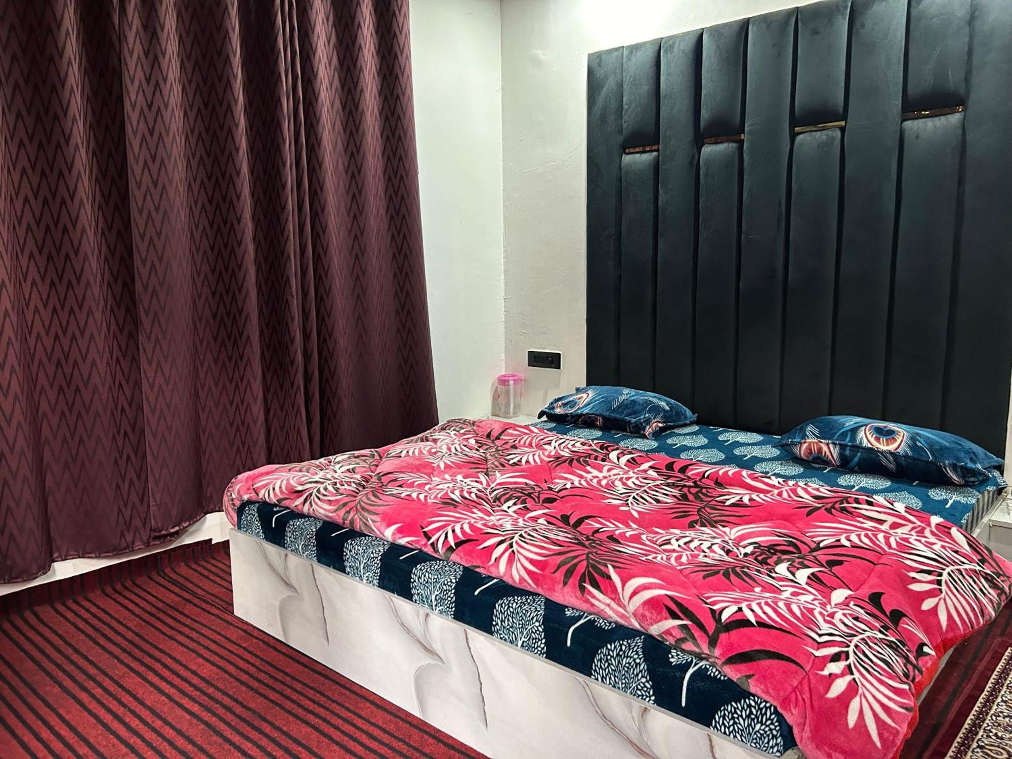 Hotel Resonance Exotic Srīnagar Exterior foto